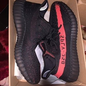 Yeezy Adidas Boost 350 V2 in Core Black/Red